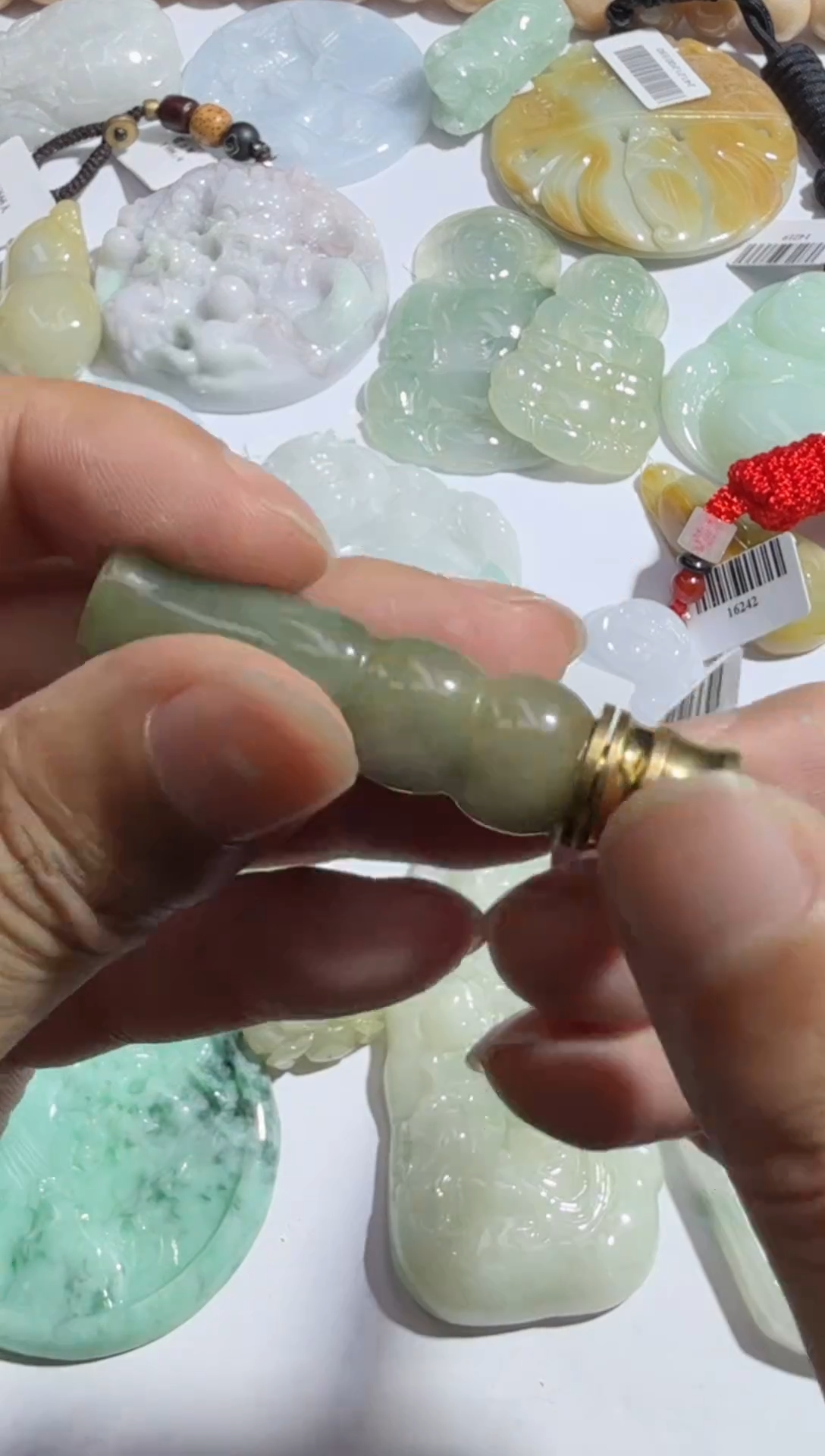 【闪购商品】翡翠吊坠(不含链)未镶嵌00017071