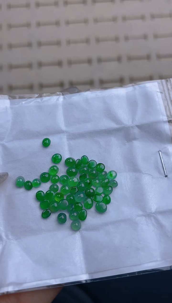 未镶嵌定制翡翠天然翡翠蛋面10