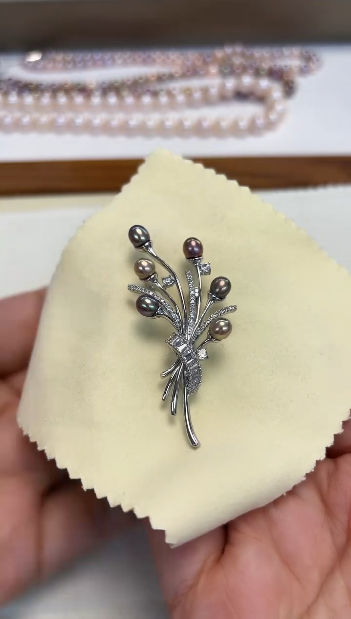 银S925镶嵌胸饰淡水珍珠S****a福利无核