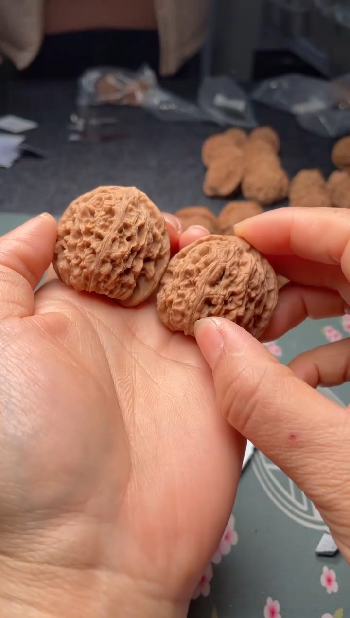 把件文玩核桃w280  南疆石 39尺