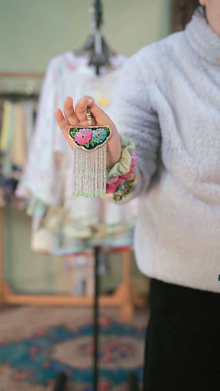 【闪购商品】刺绣苏绣流苏押襟