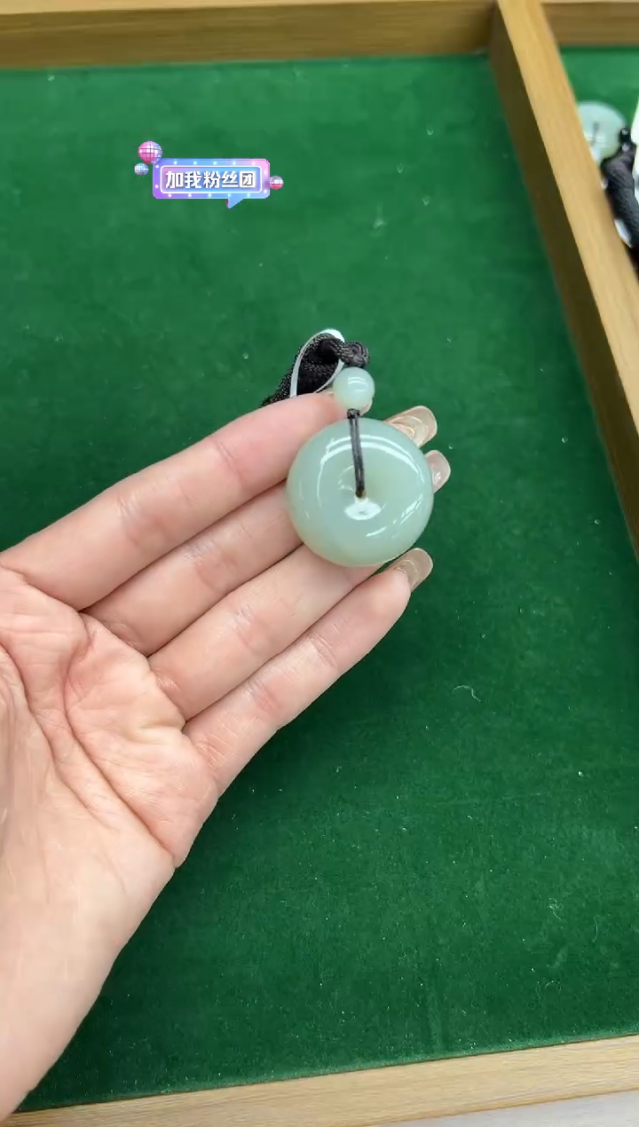 项链未镶嵌和田玉且末微色差近矿平安扣s