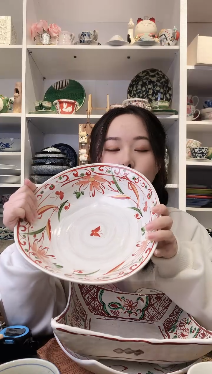 陶瓷bloom手绘赤绘花蝶三足大钵24.5cm