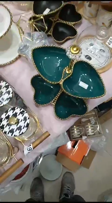 瓷第***毛爱心绿色双层果盘802