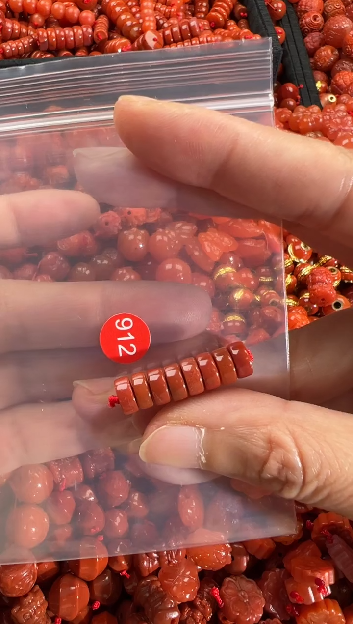 【闪购商品】南红玛瑙颈饰未镶嵌1