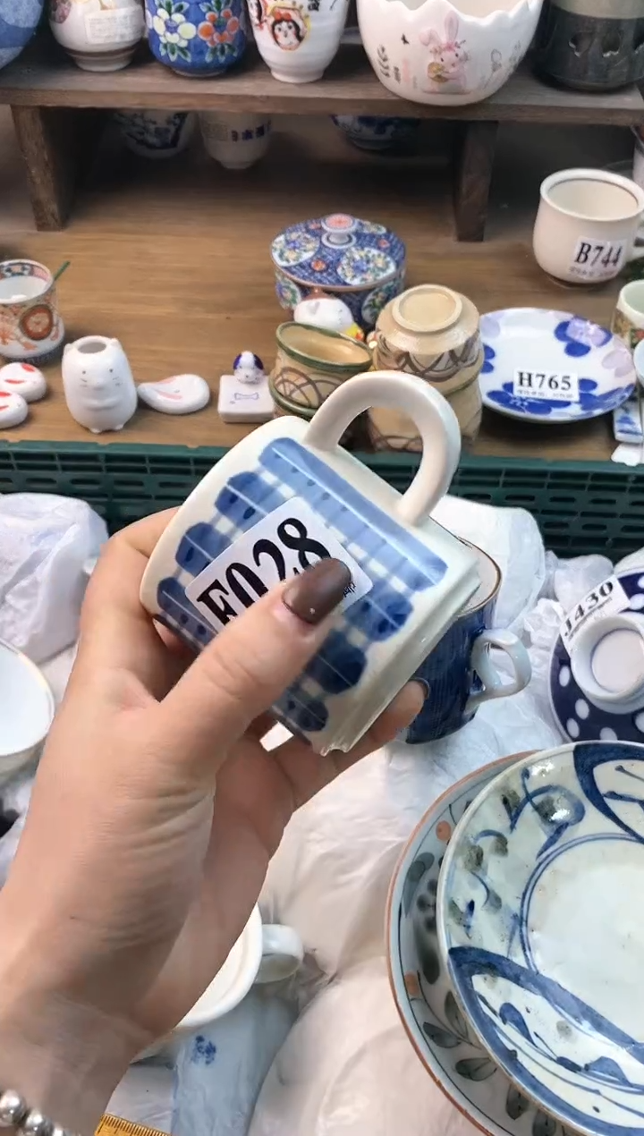 【闪购商品】瓷片ε＝ε＝ε＝(#>д<)ﾉ