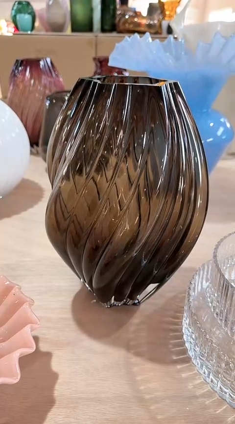 【闪购商品】玻璃黑色麦芽糖