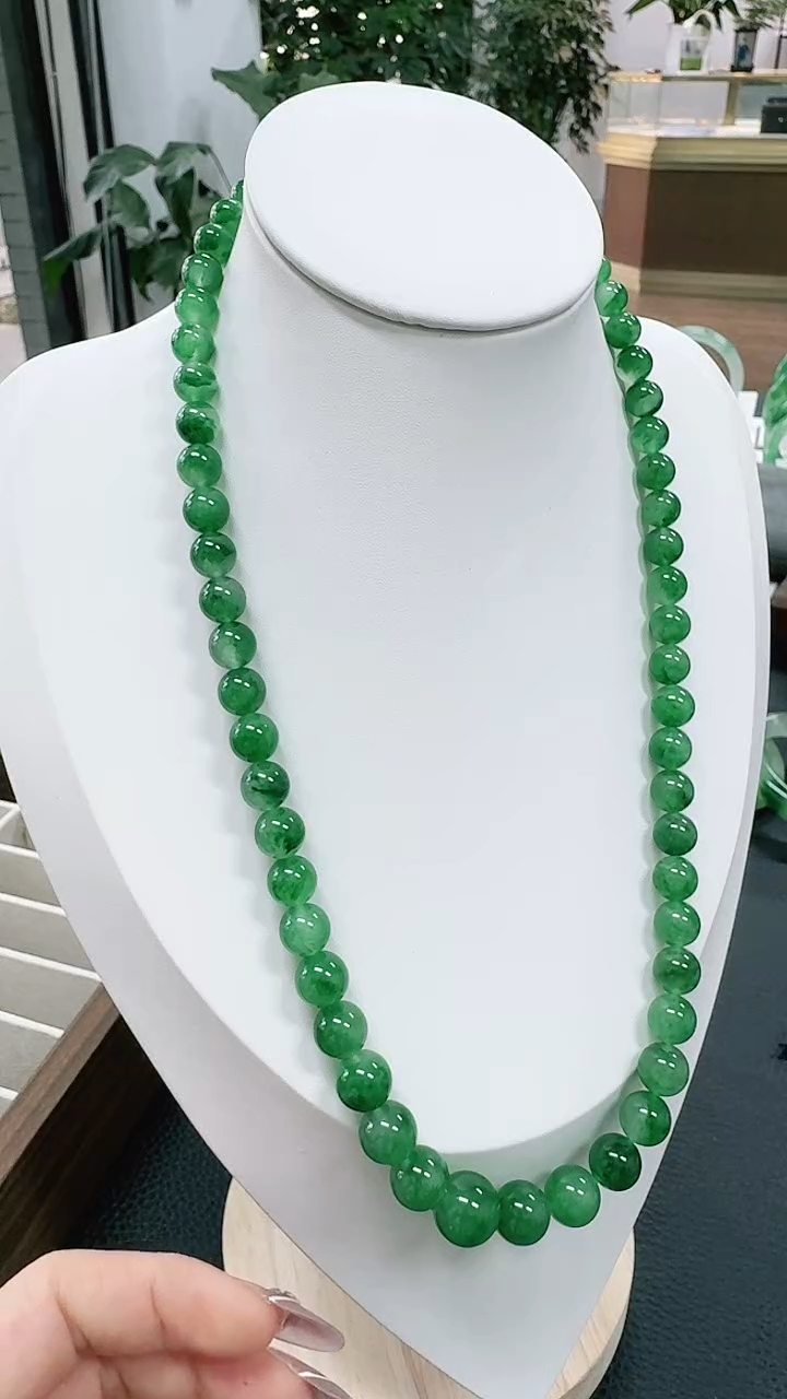 未镶嵌1石英质玉（非洲翠）苍****学/1703