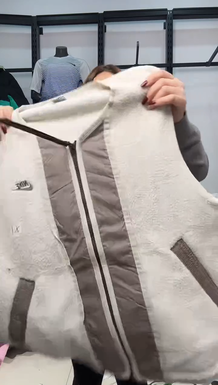 2051闪购编码 Nike/Joedan运动卫衣裤以直播间过款为准 尺码·180