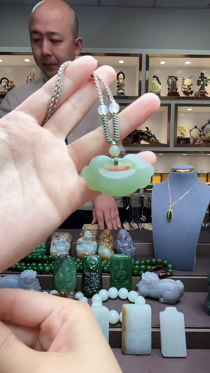 【闪购商品】和田玉颈饰未镶嵌苏