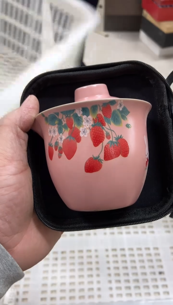 无运费险有瑕疵的摄影的产品有使用过的痕迹有点脏介意勿拍