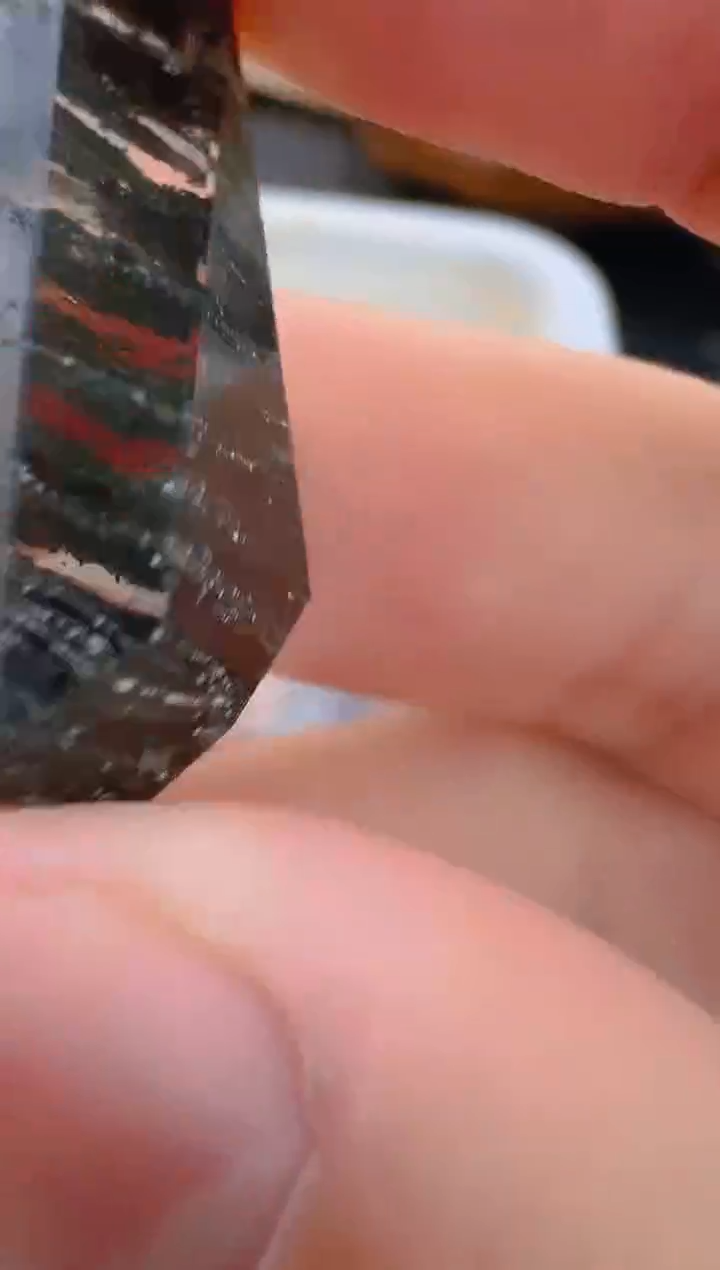 未镶嵌珠宝半成品水晶L****sluck，水晶