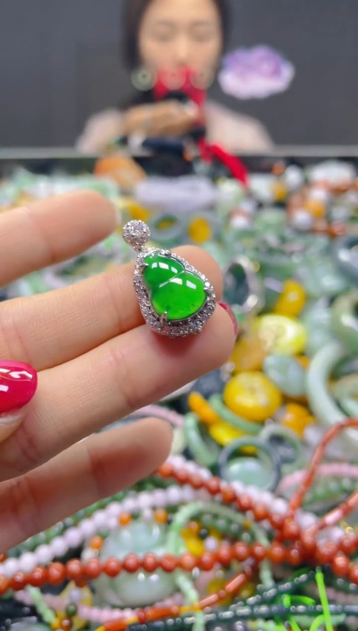 颈饰未镶嵌翡翠/G/翡翠A货，一件也是批发价