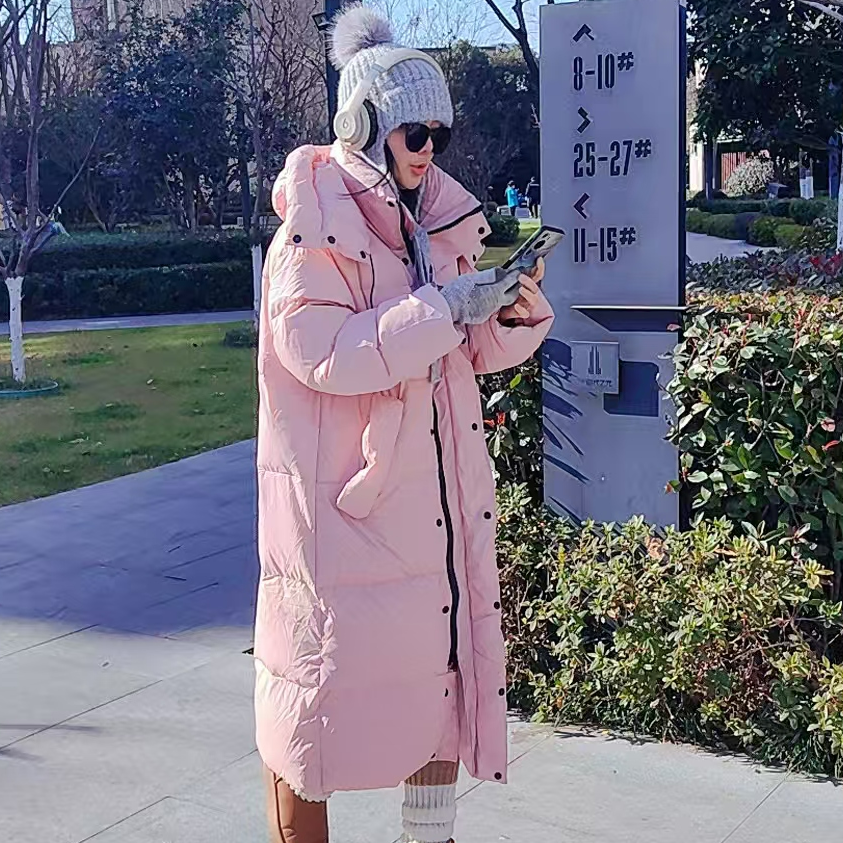 冬季新款韩版时尚穿搭中长款过膝羽绒服女鸭绒连帽宽松大被子