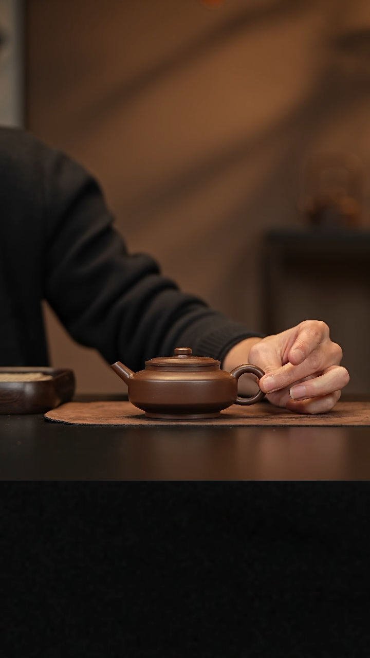 【闪购商品】紫砂茶壶允禾斋wtf 紫泥 周盘