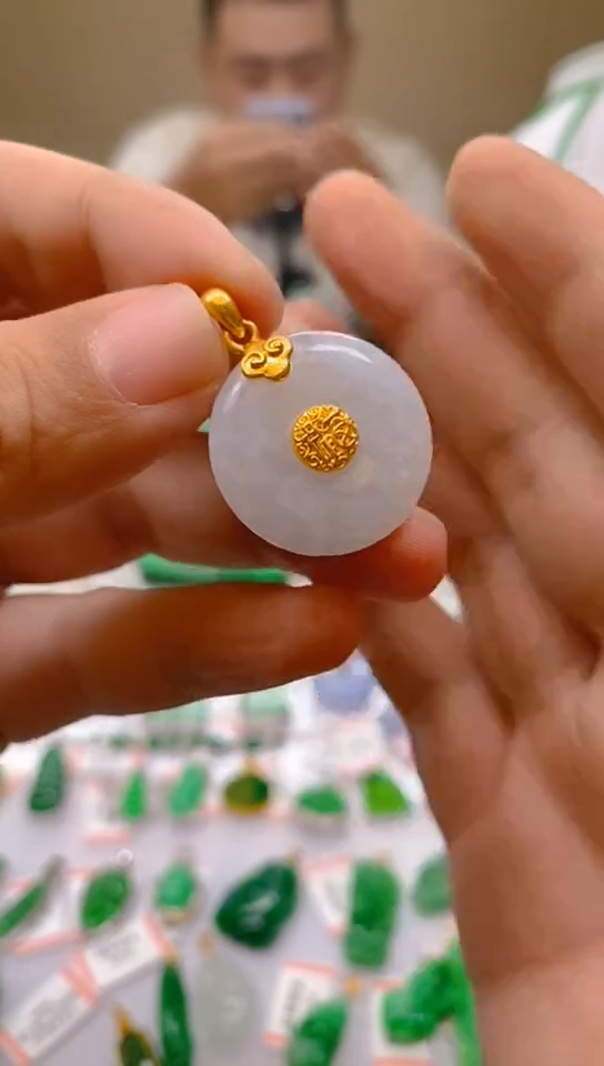 【闪购商品】翡翠颈饰18K金镶嵌新号开播，全场乱卖