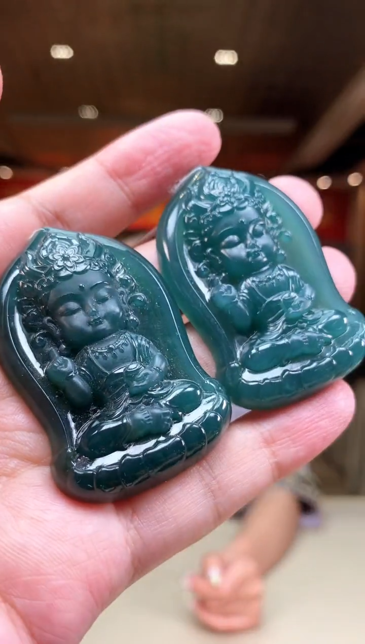 【闪购商品】定制翡翠未镶嵌多样性发货（只发一件) *d84