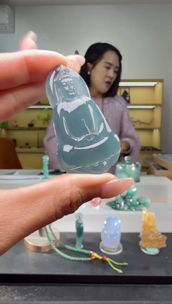 吊坠(不含链)未镶嵌翡翠观音