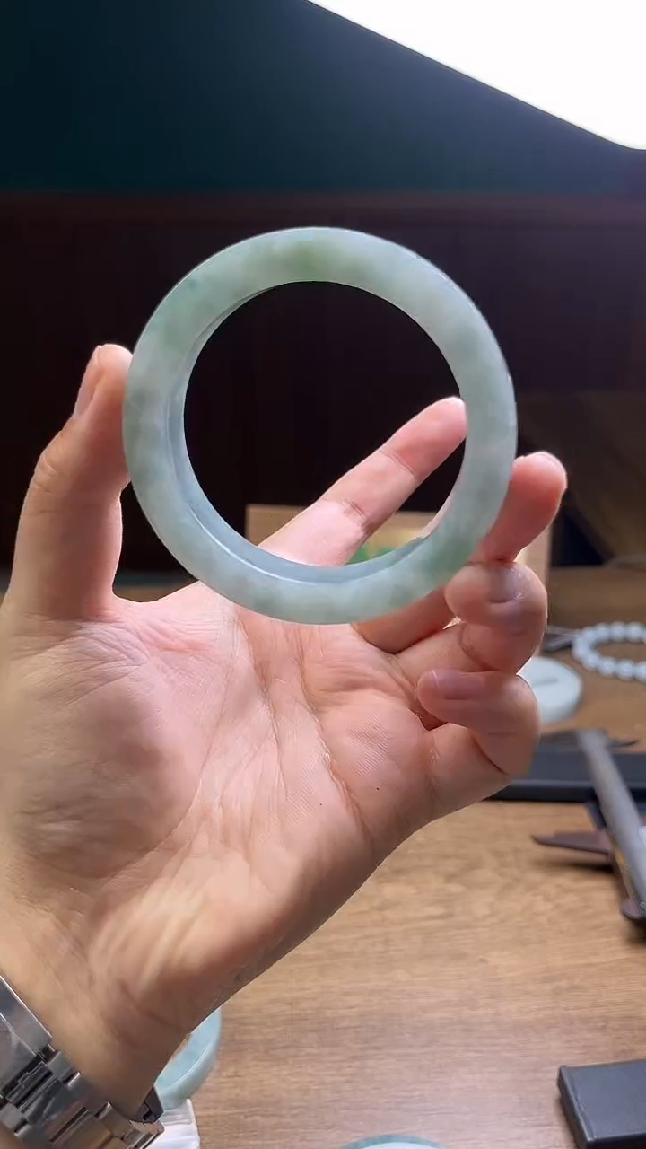 未镶嵌手镯定制翡翠定制