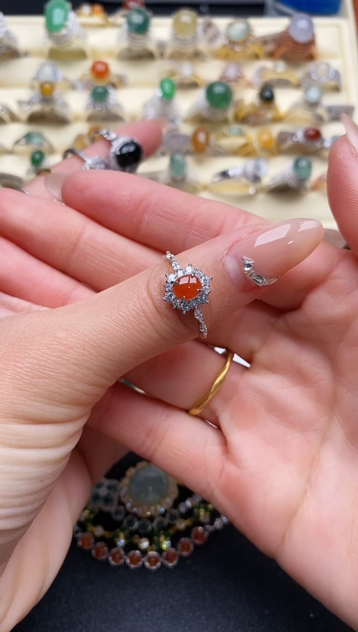 【闪购商品】翡翠戒指银S925镶嵌5555555+4