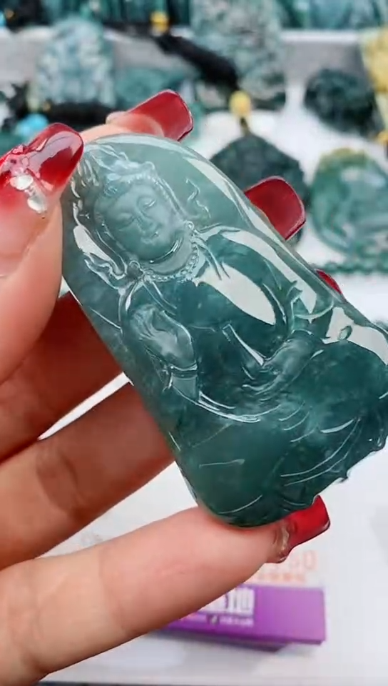 【闪购商品】翡翠颈饰未镶嵌                    