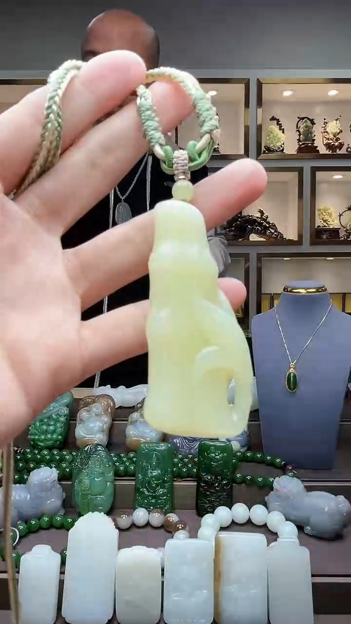 【闪购商品】和田玉颈饰未镶嵌苏