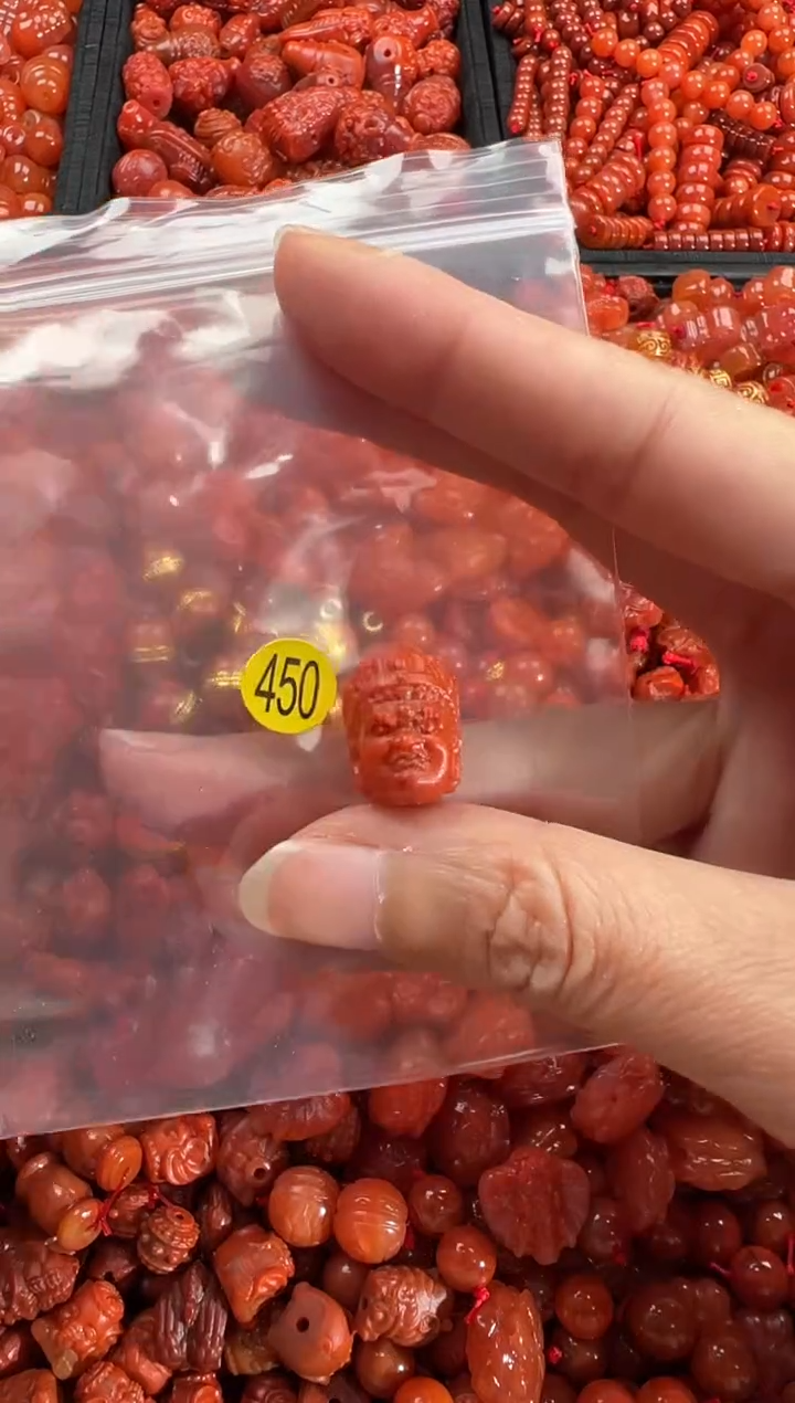 【闪购商品】南红玛瑙颈饰未镶嵌1