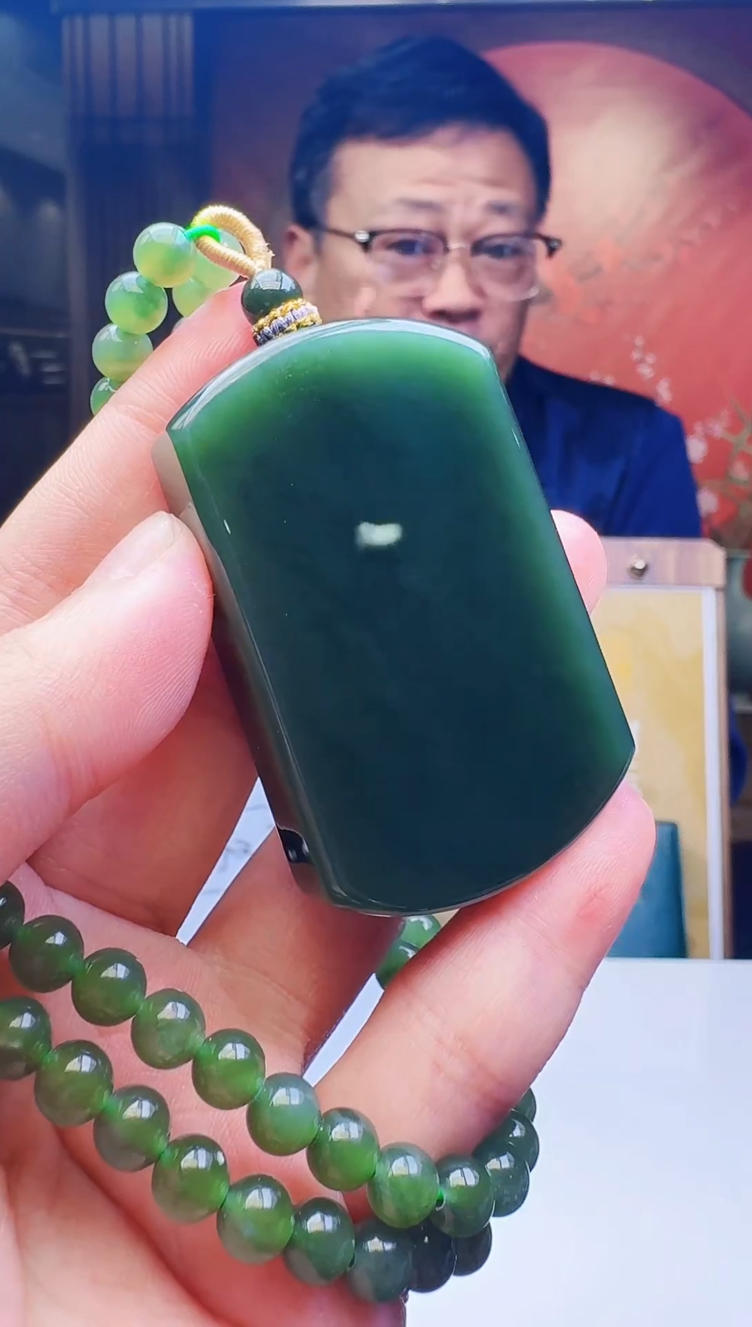 定制和田玉玉雕臻品馆天然和田玉（拍一发一）