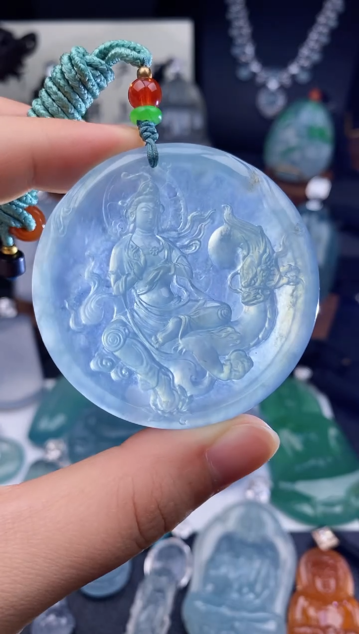 【闪购商品】翡翠颈饰未镶嵌御龙观音