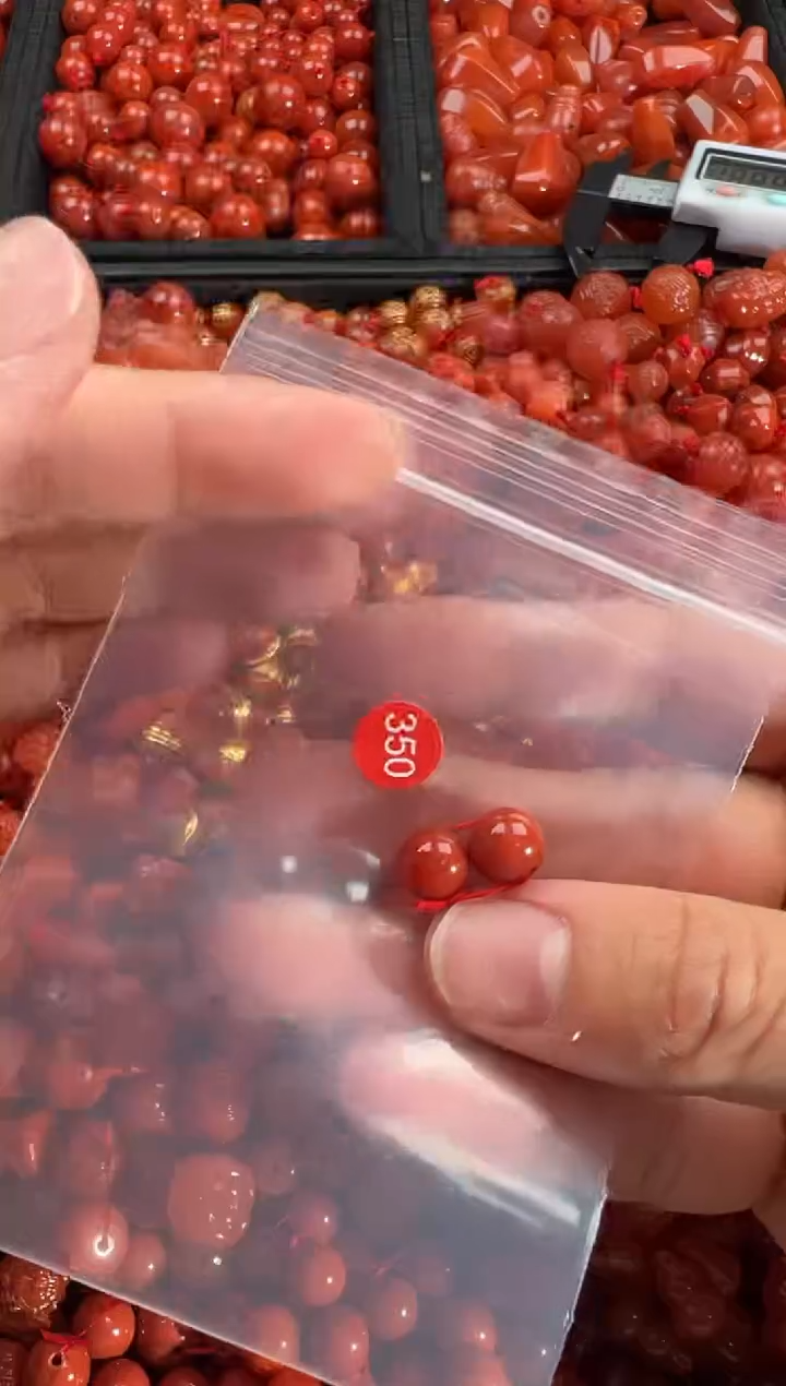 【闪购商品】南红玛瑙颈饰未镶嵌1