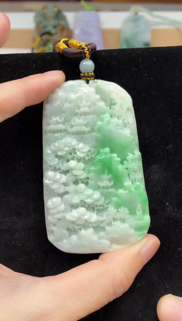 颈饰未镶嵌翡翠牌子