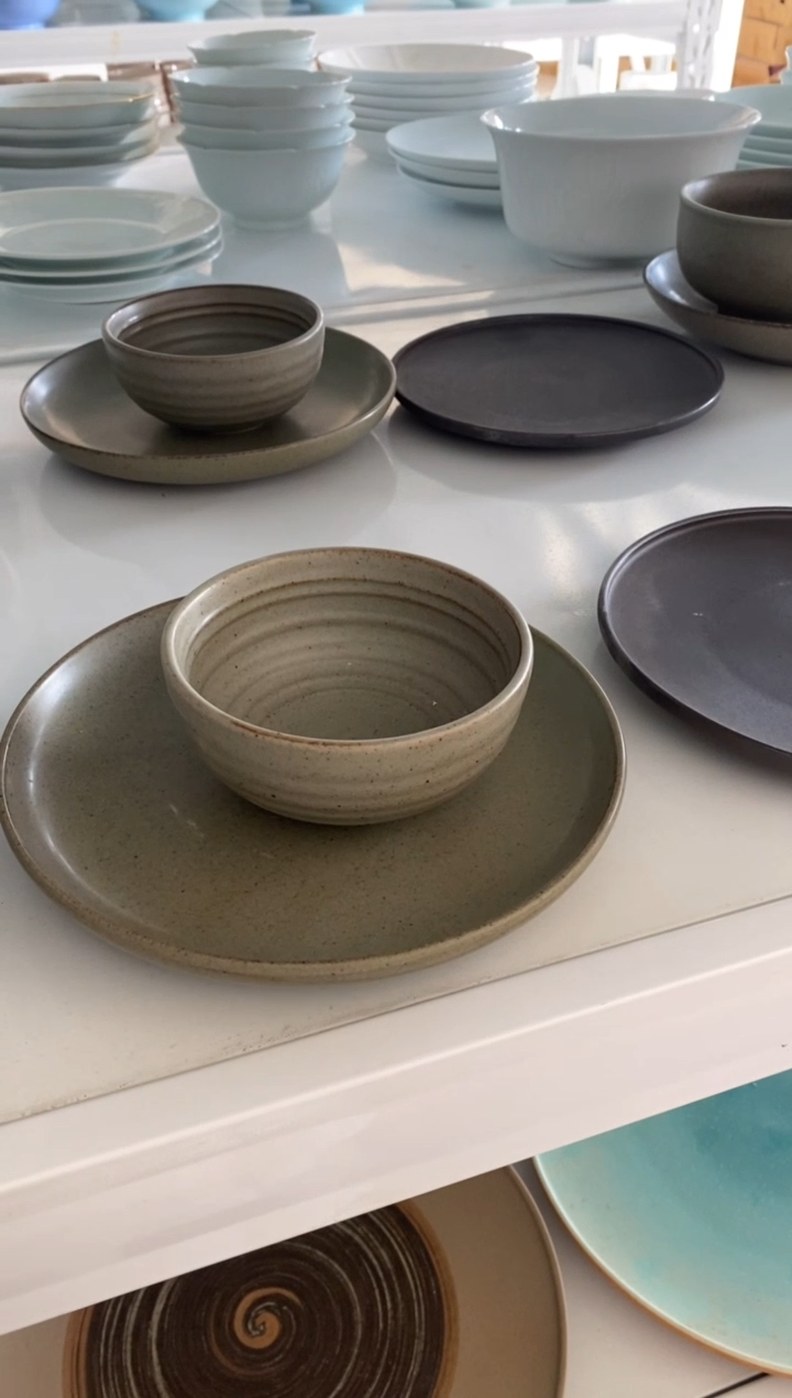 瓷绿色粗陶 饭碗2个