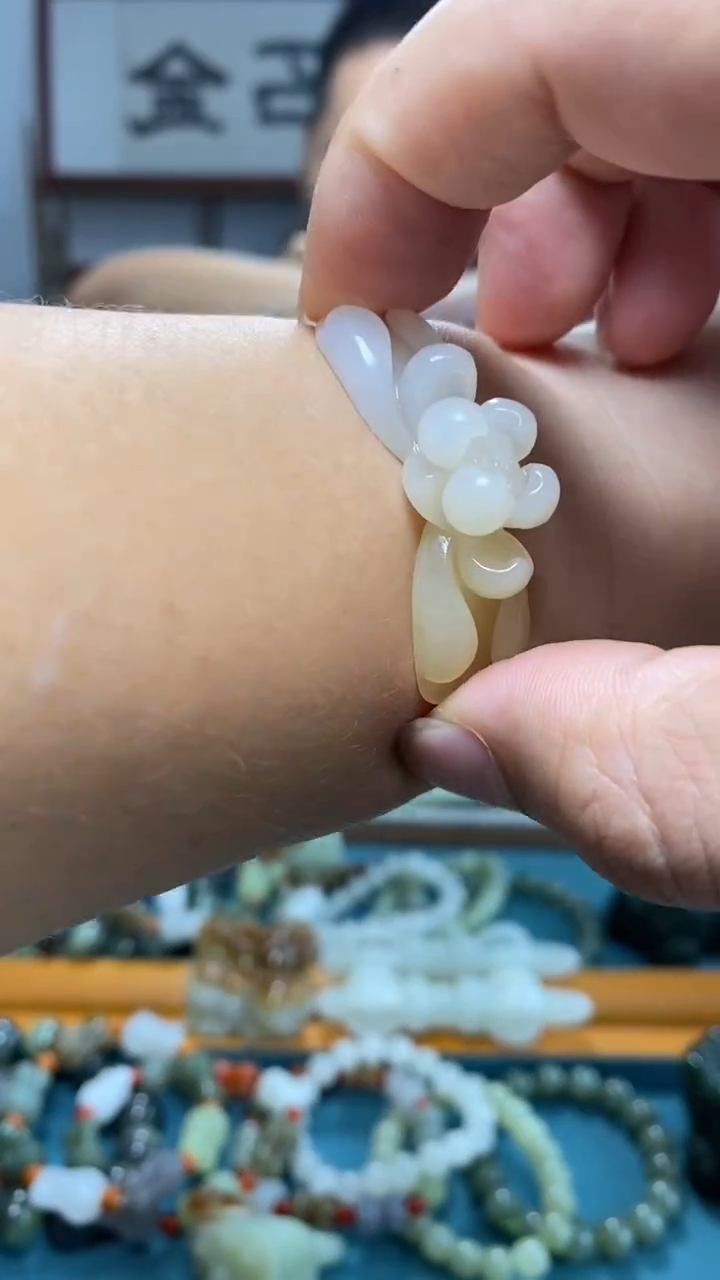 颈饰未镶嵌和田玉31