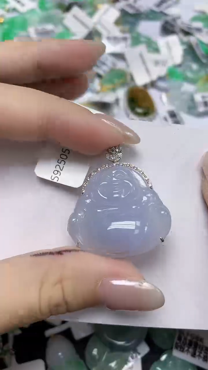 翡翠18K金镶嵌颈饰天然缅甸翡翠A货