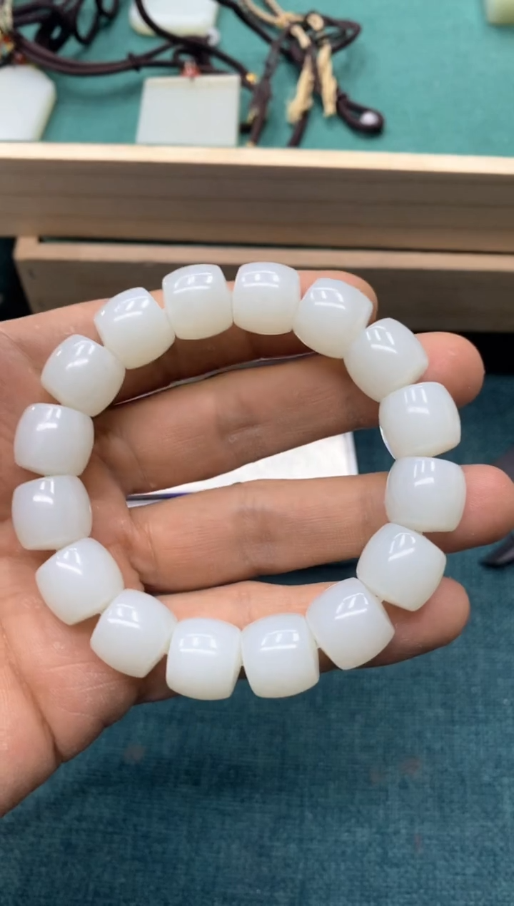 【闪购商品】和田玉手串未镶嵌手串