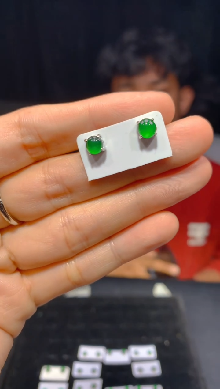 【闪购商品】定制翡翠未镶嵌25多样性发货（发其一）