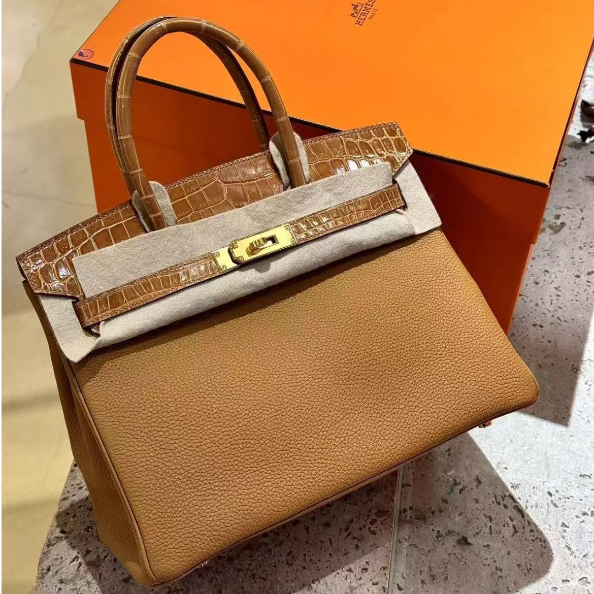 99新 Hermes/爱马仕 birkin30烟草色亮面touch Y刻