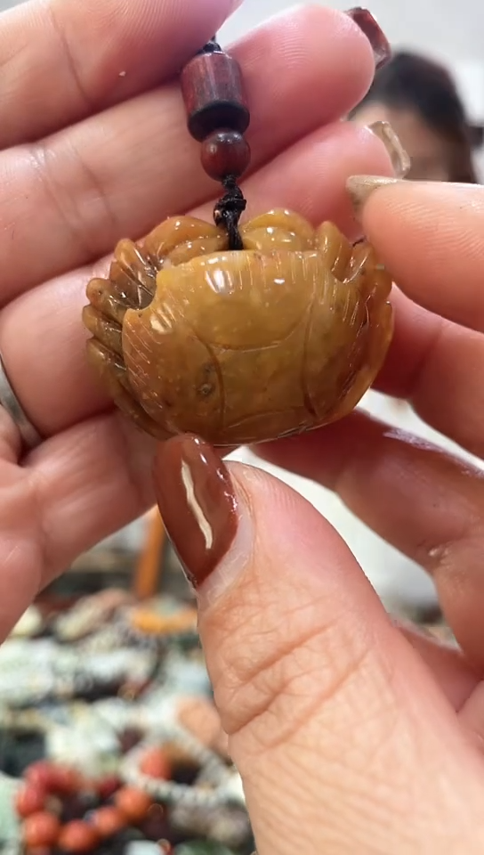未镶嵌岫玉挂件 