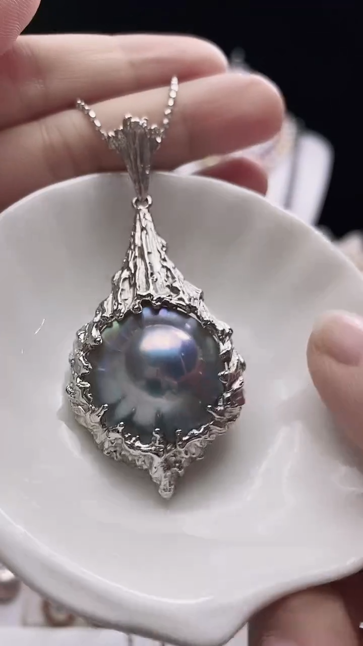 【闪购商品】拼合珍珠（马贝珠）颈饰未镶嵌海水马贝吊坠