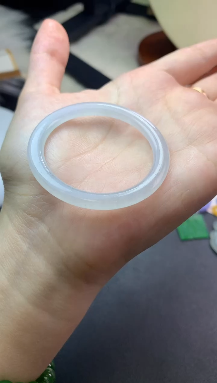 未镶嵌定制翡翠毛货翡翠吊坠