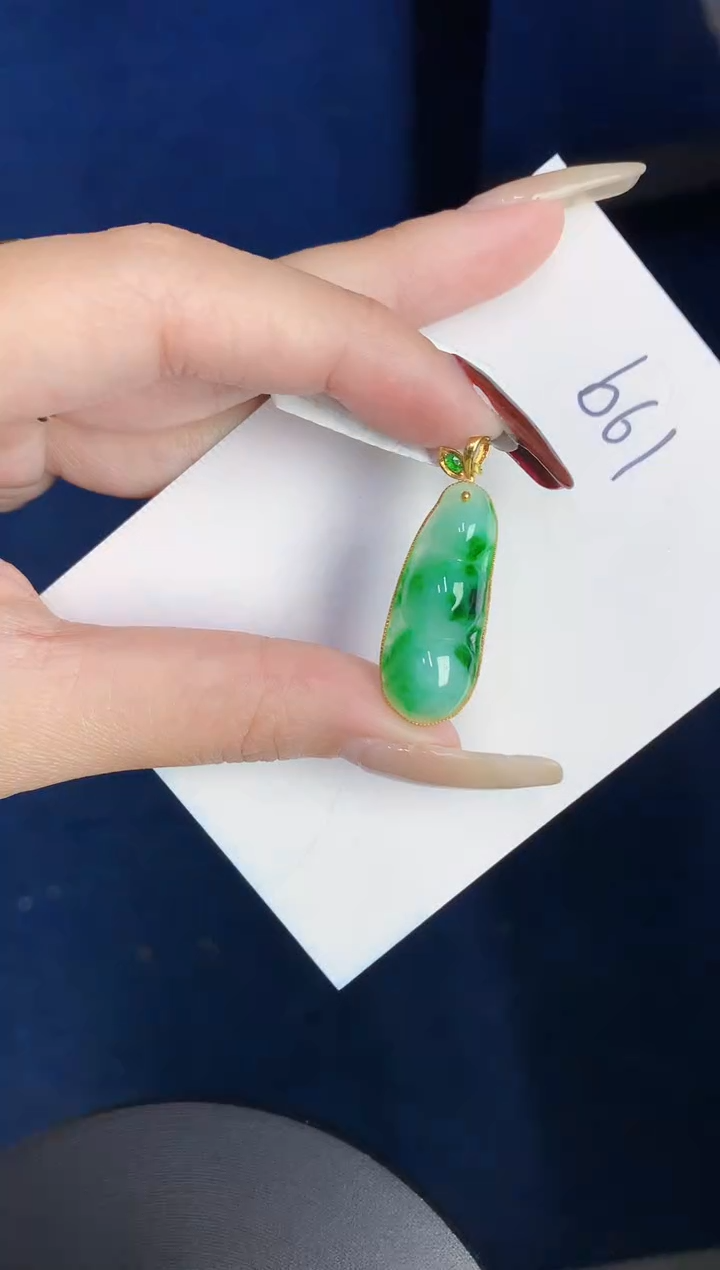 【闪购商品】翡翠颈饰18K金镶嵌0000000000