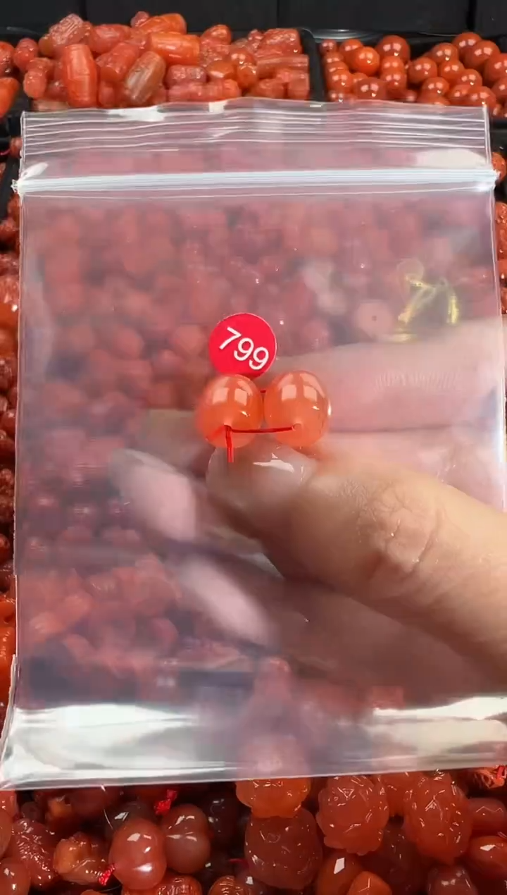 颈饰未镶嵌南红玛瑙1