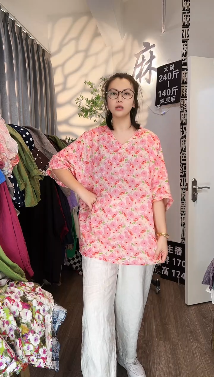 亚麻大码女装系列。