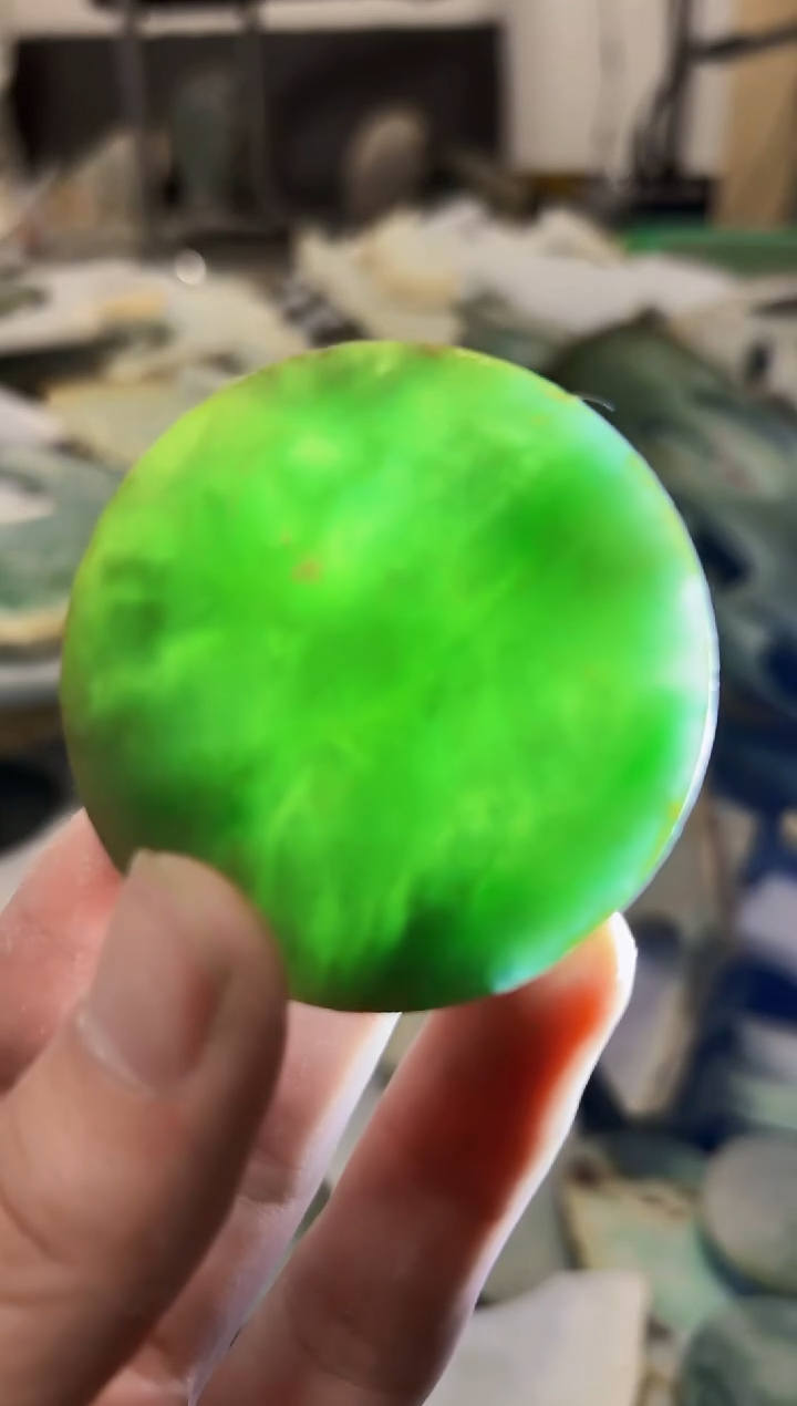 【闪购商品】翡翠颈饰未镶嵌A货白文1316