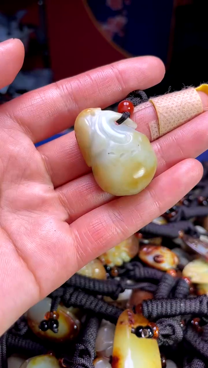 【闪购商品】和田玉颈饰未镶嵌3