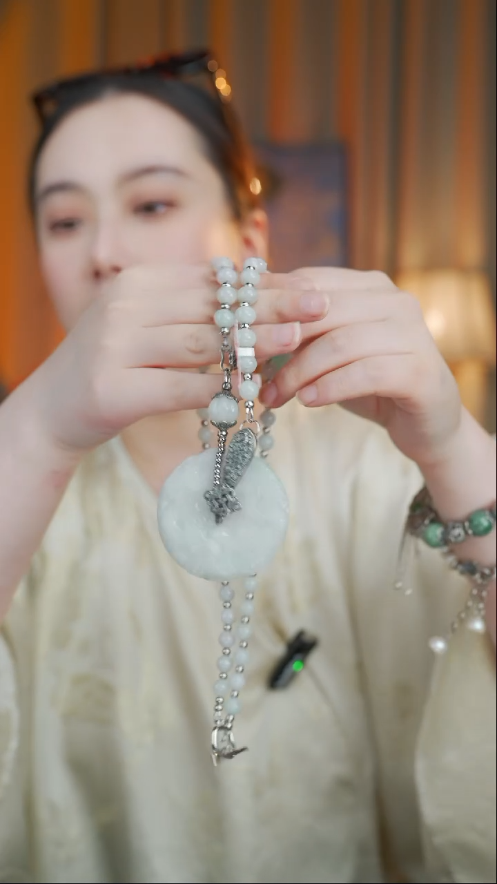 翡翠未镶嵌颈饰翡翠平安扣