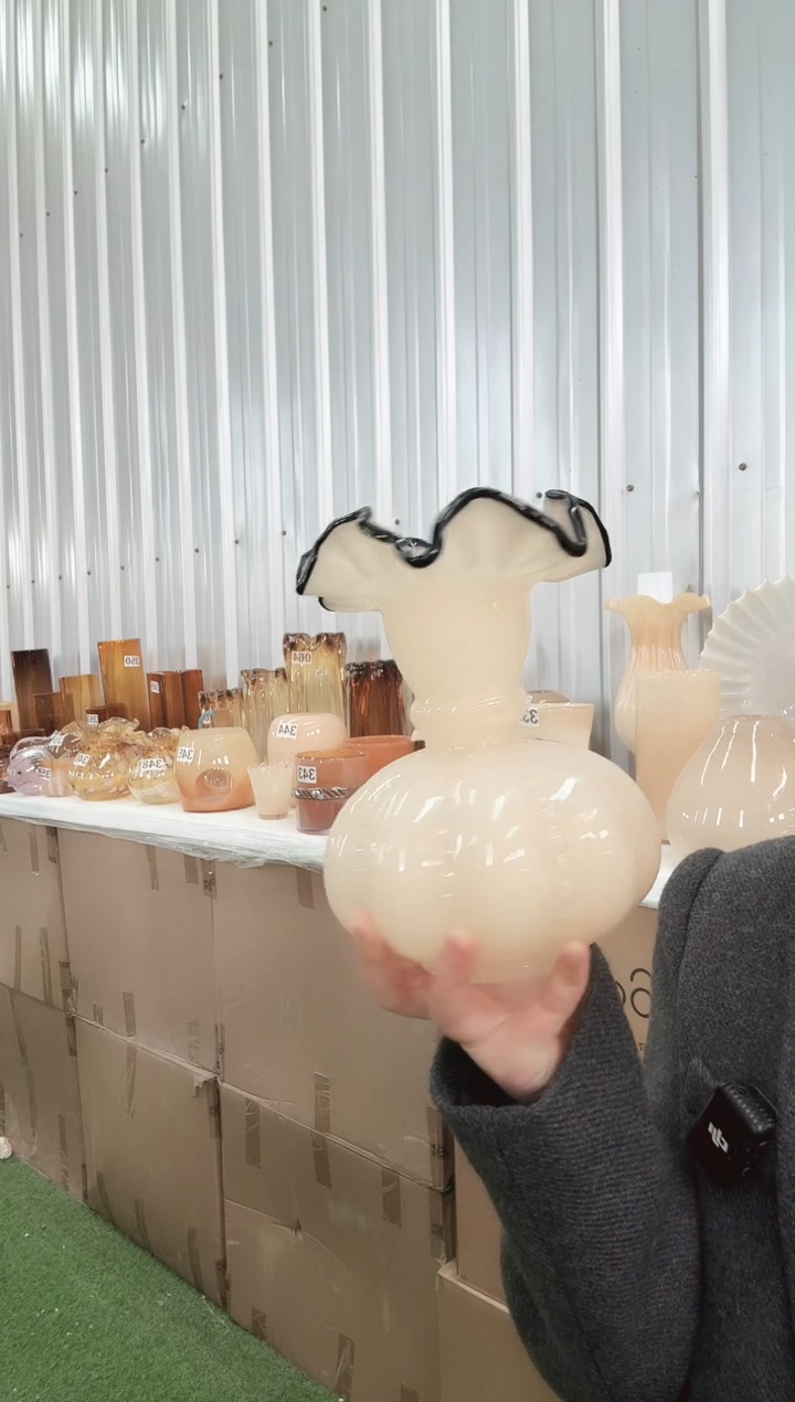 008直播玻璃花瓶