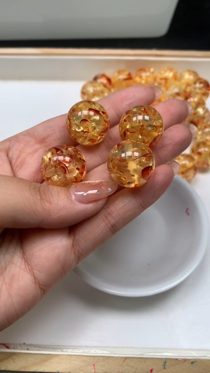 裸石琥珀未镶嵌M547 花 珀20mm1个8元