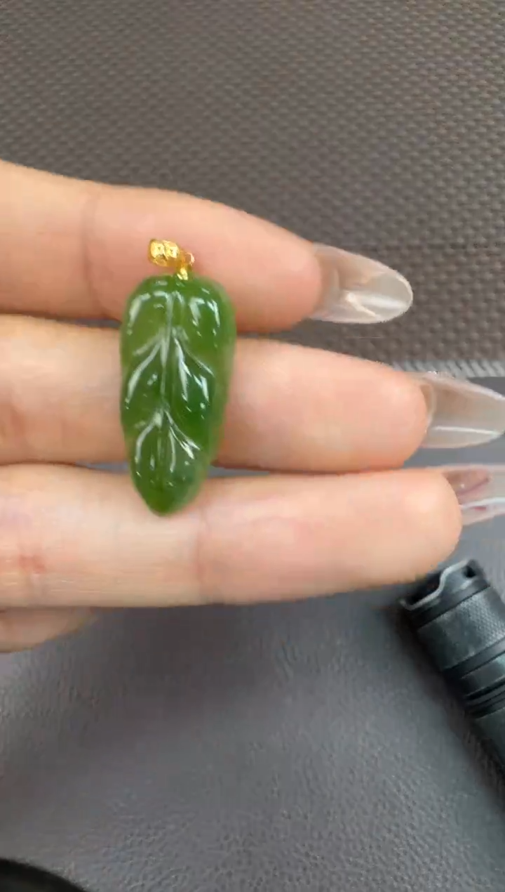 【闪购商品】和田玉挂件18K金镶嵌挂件