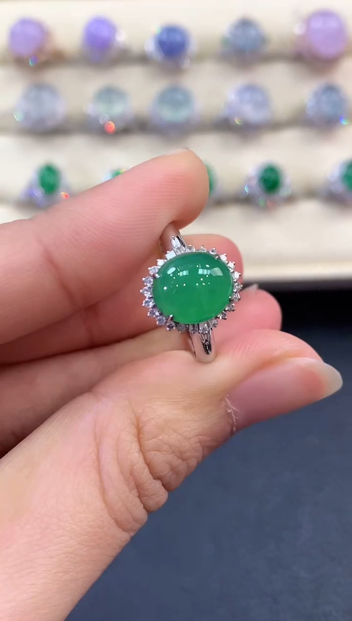 【闪购商品】翡翠戒指18K金镶嵌 B64       